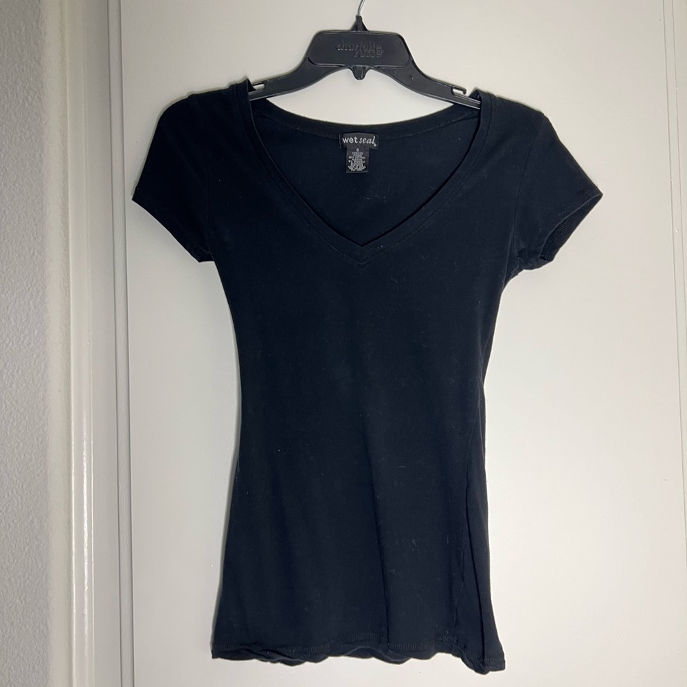 V neck t shirt